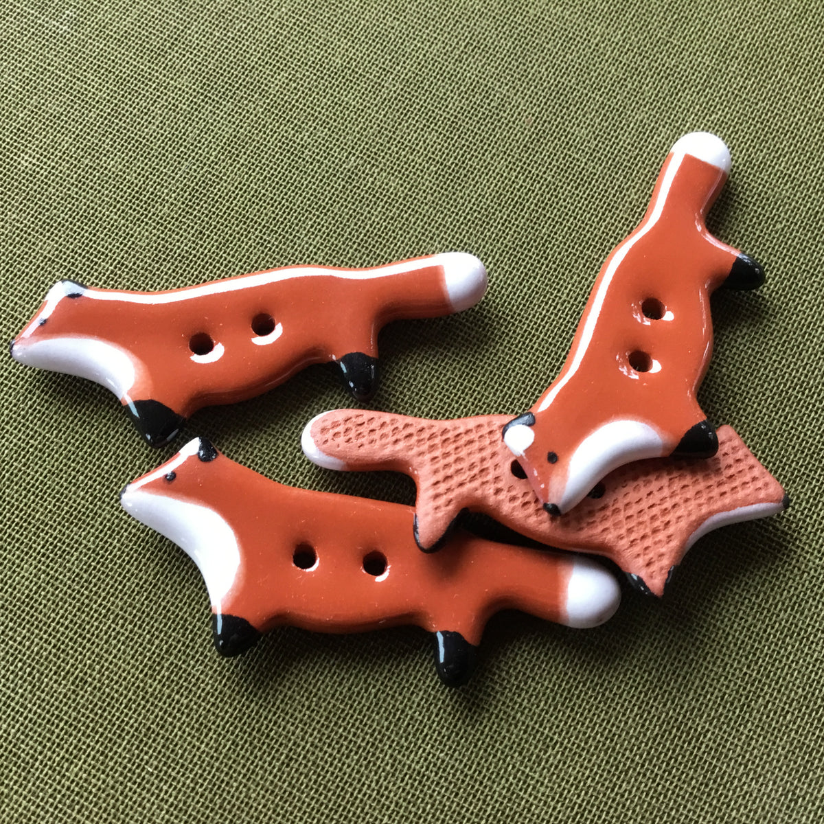 Fox Buttons 3/4" x 1-3/4"