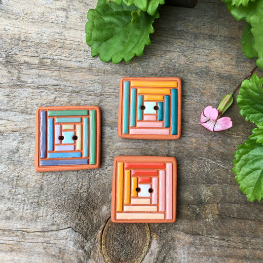 Log Cabin Quilt Button 1”