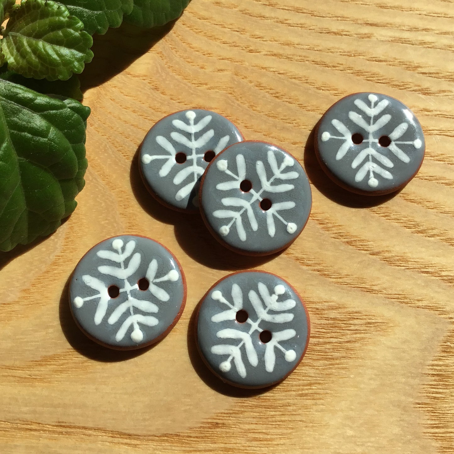 ‘Bud & Vine’ Ceramic Button  7/8"