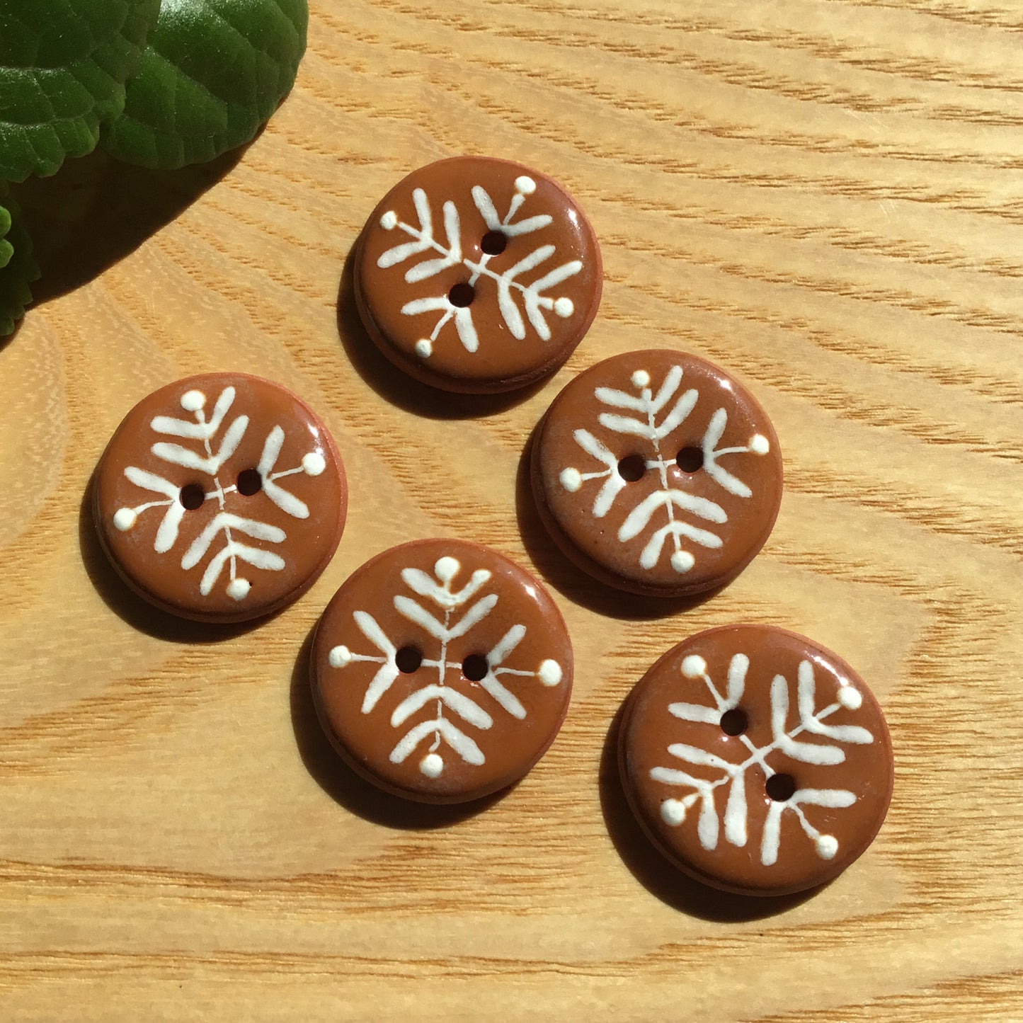 ‘Bud & Vine’ Ceramic Button  7/8"