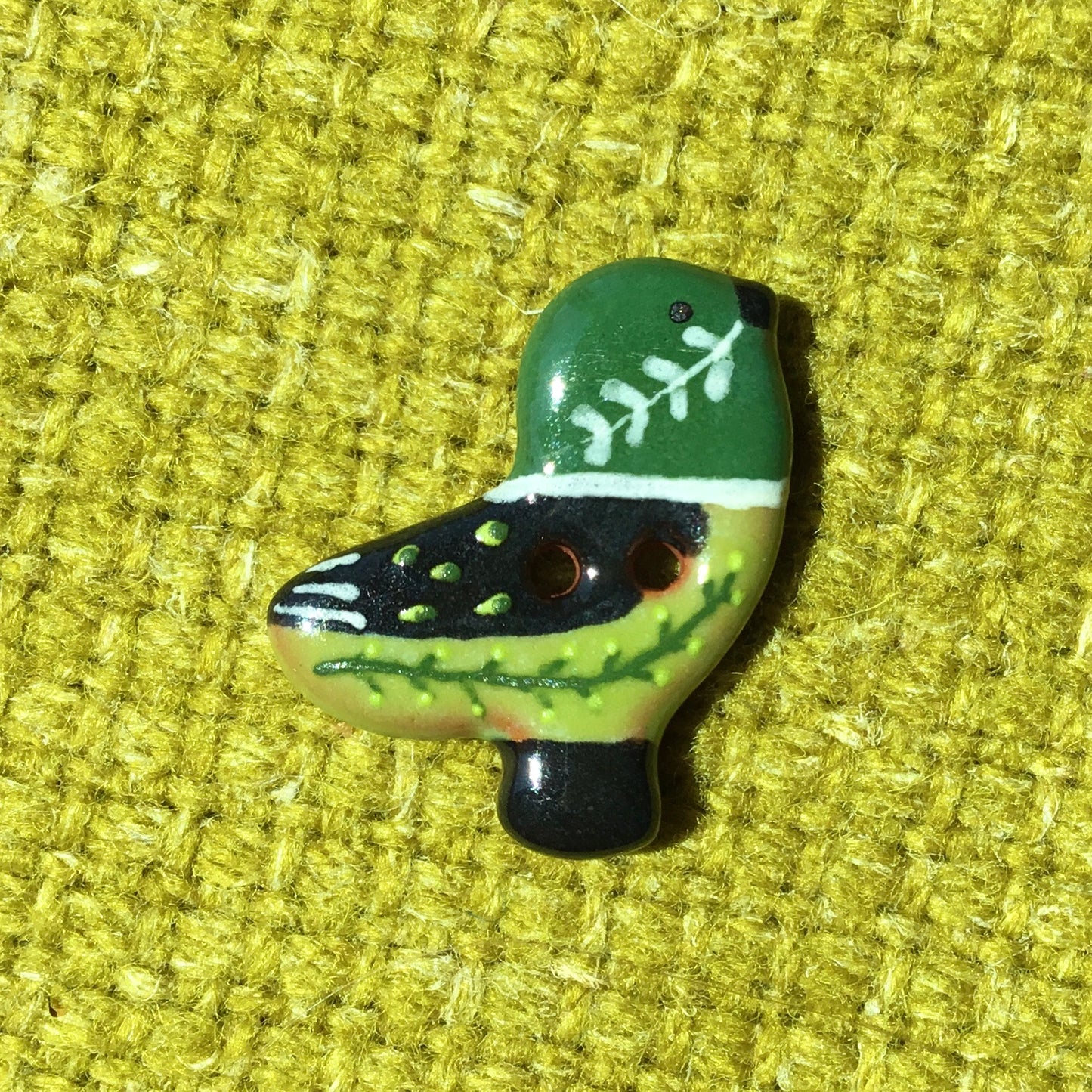 Ceramic Folk Bird Buttons  3/4" x 7/8"
