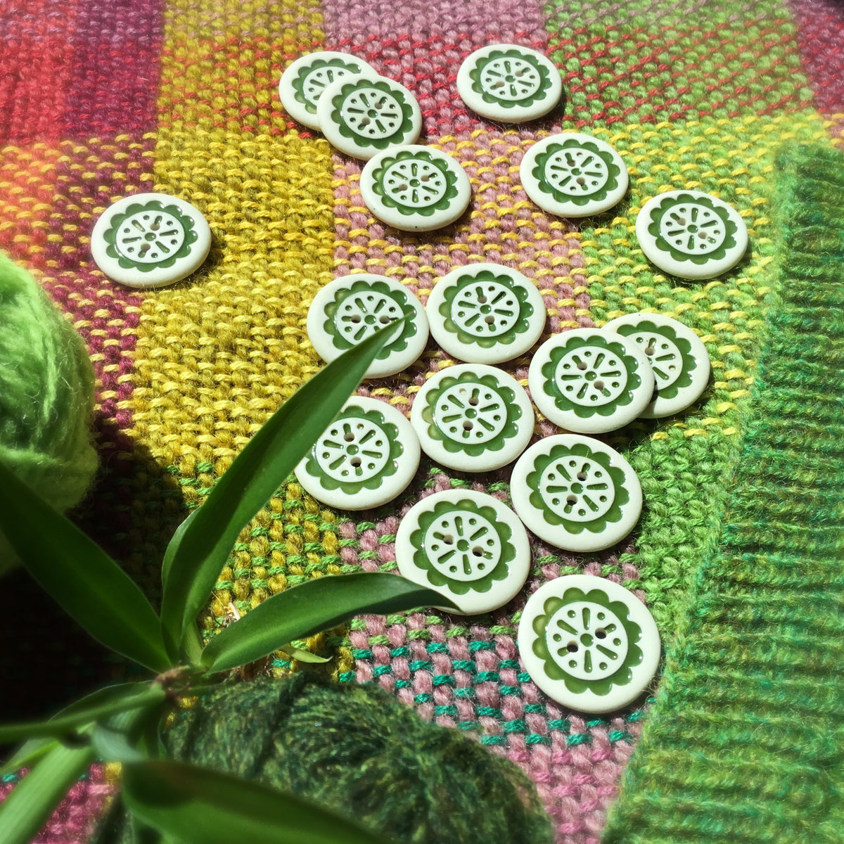 Scalloped Flower Porcelain Button  ‘Green Thumb’  1"